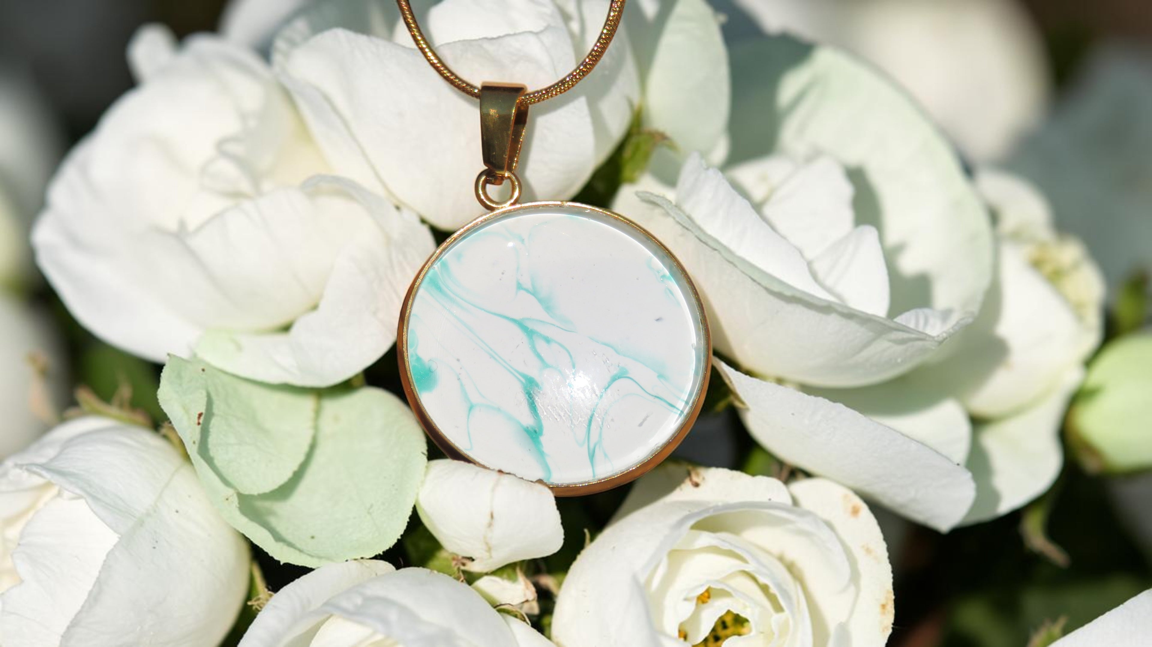 Collier "Murmure d’azur" N°0683