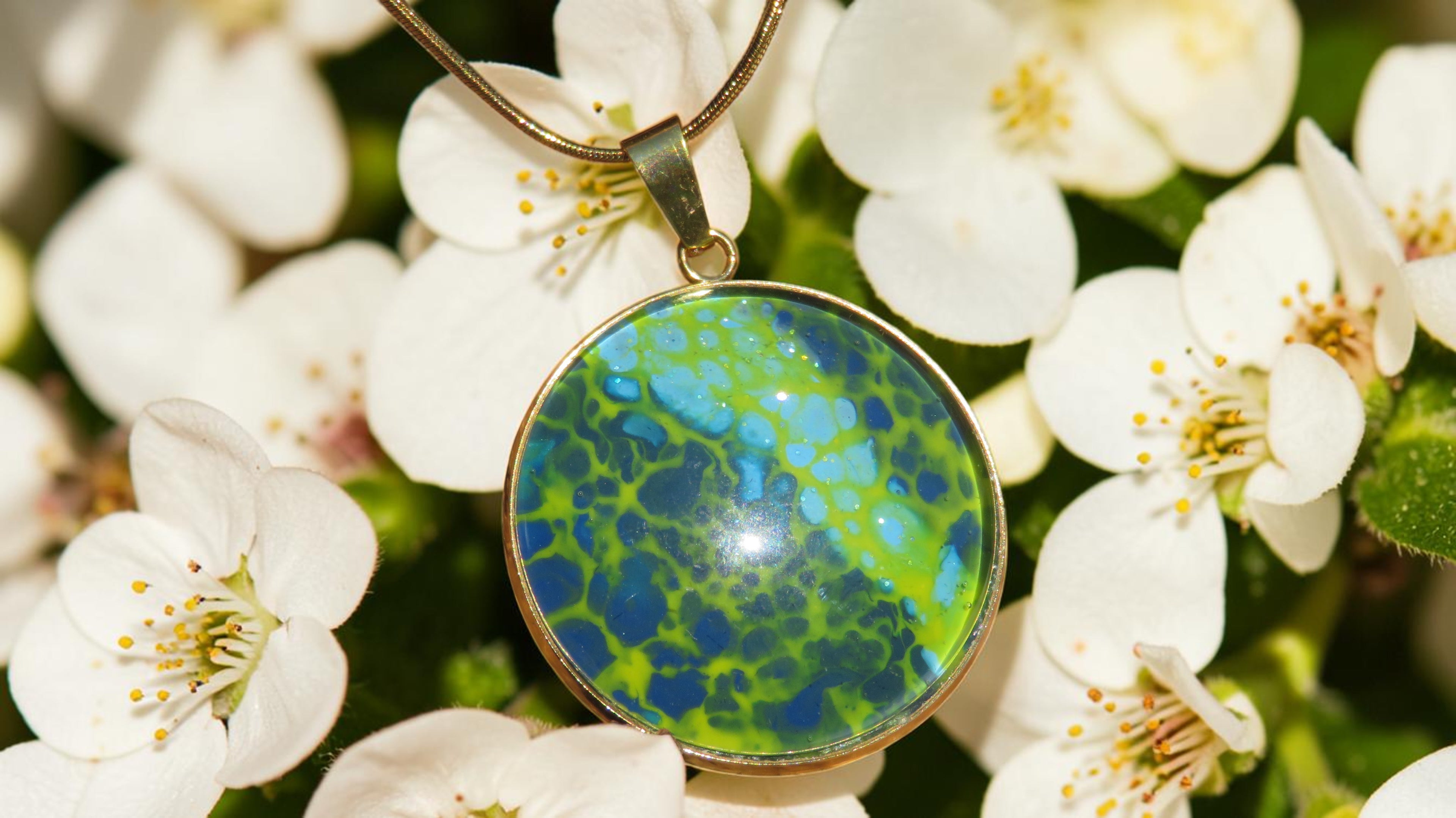 Collier "Lagon Électrique" N°1010
