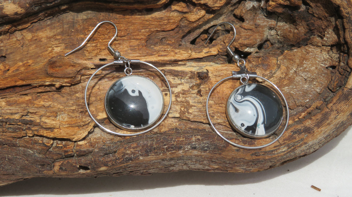 Boucle d'oreille "Yin & Ébène" N°0479