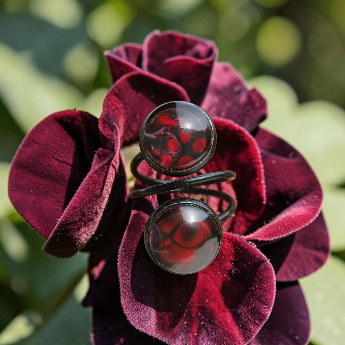Bague "Éclat de Rubis Noir" N°0650