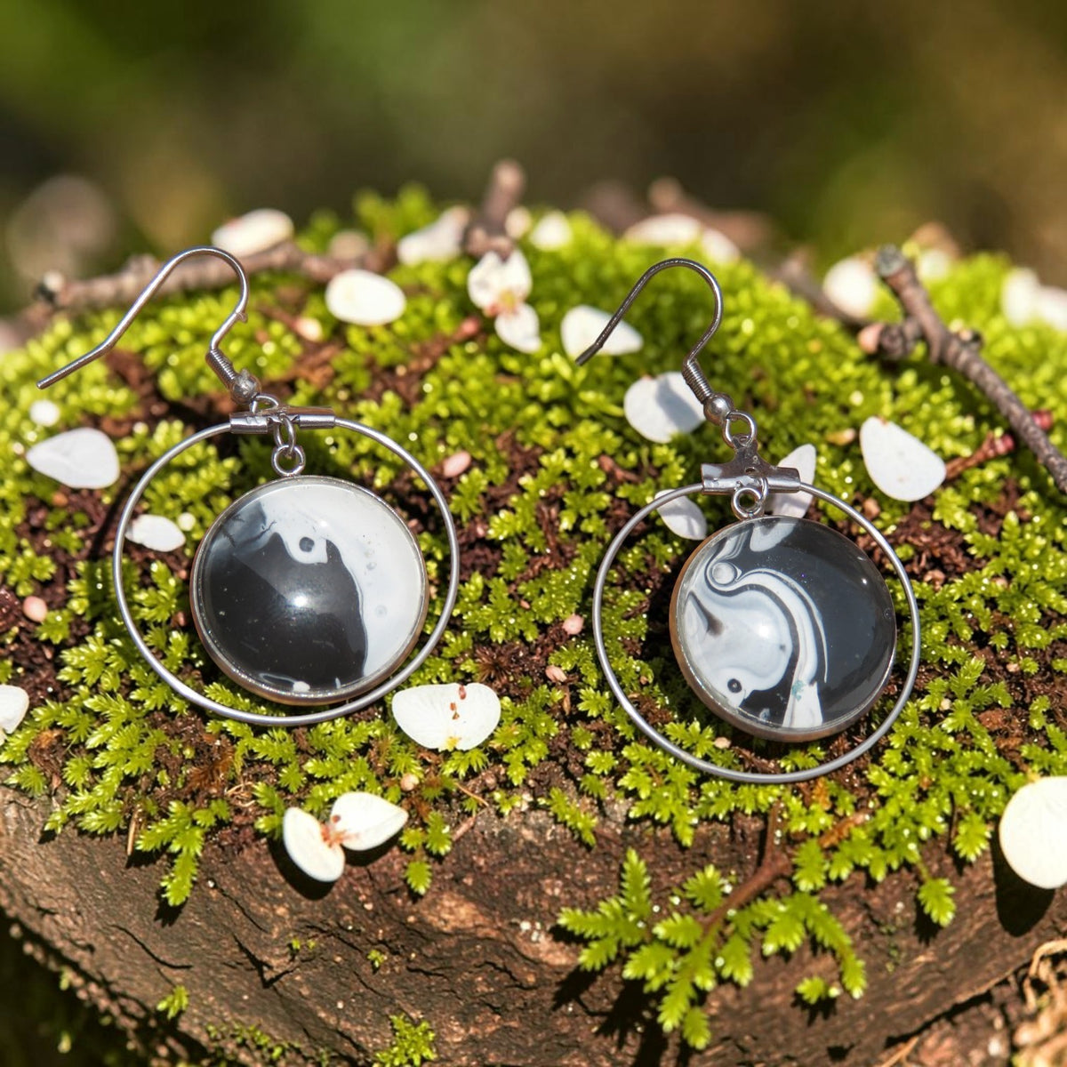 Boucle d'oreille "Yin & Ébène" N°0479